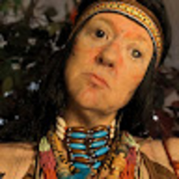 Meet your Posher, Amy - Picture 1 of 1